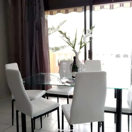 Ocean View アデヘ